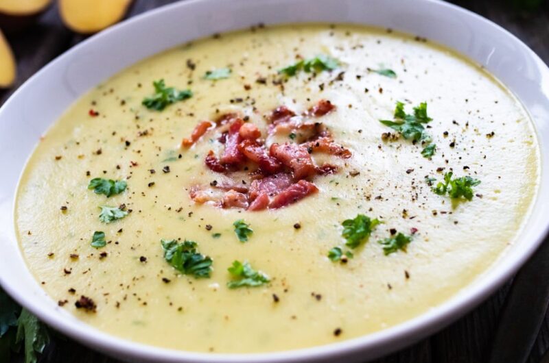 Best Copycat Rafferty's Potato Soup Recipe in 10 Minutes